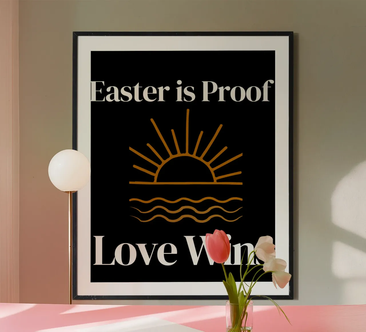 La Pasqua è la prova che l'amore vince per mettere in mostra la propria fede poster con telaio in legno da Lionandlamb
