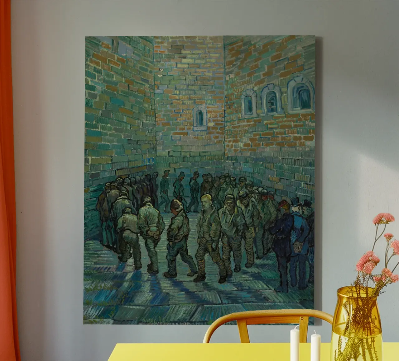 Vincent van Gogh - Il cortile della prigione tela con Cornice a cassetta da Timeless Artworks