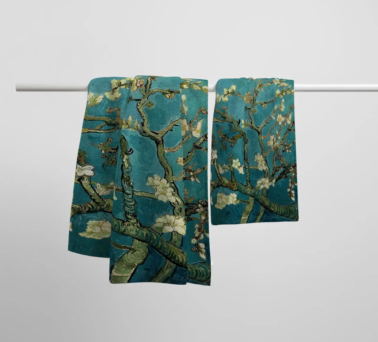 Vincent van Gogh - Mandorlo in fiore asciugamano da bagno da William Store