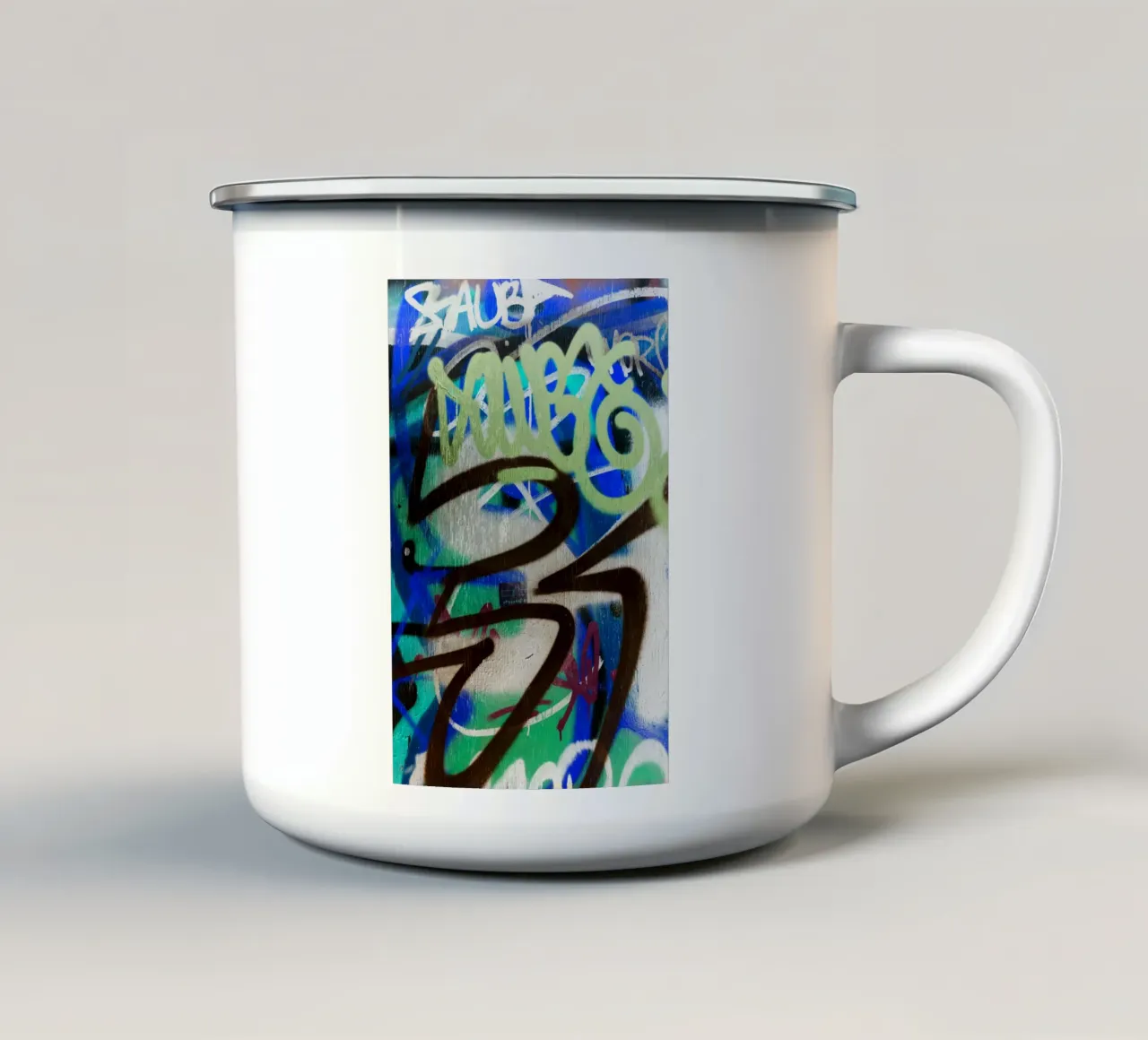 Graffiti Tags tazza in smalto da Jonas Klein