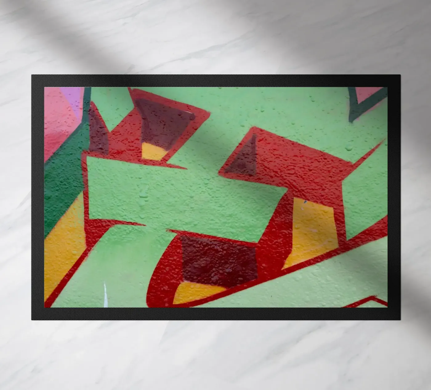 Graffiti E zerbino da Jonas Klein