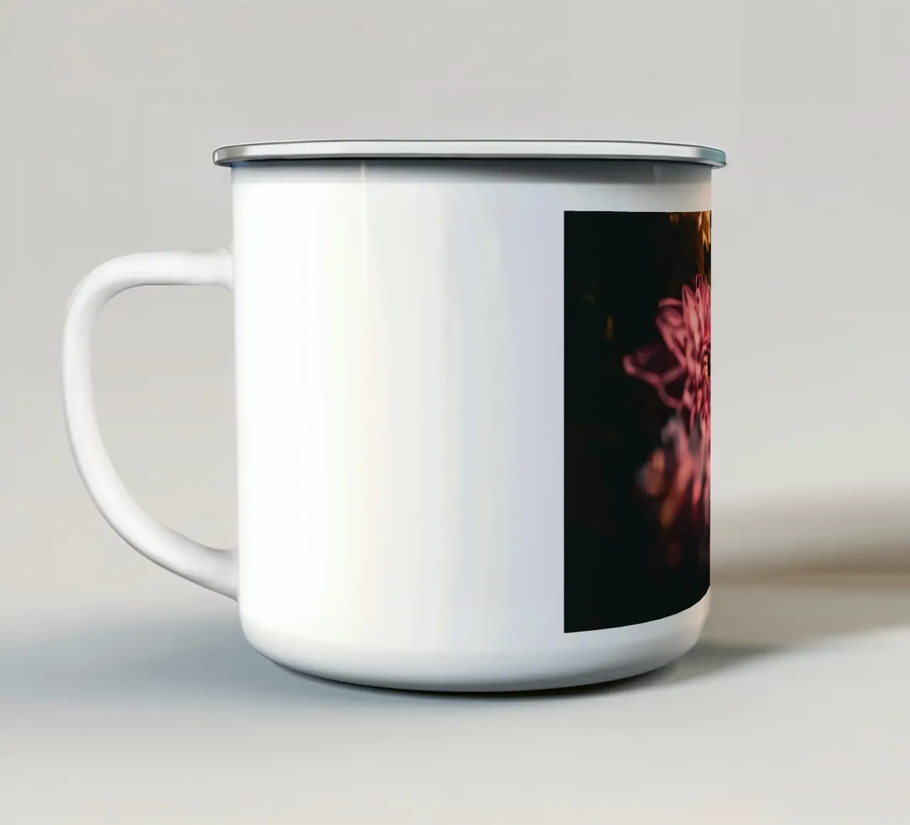 Pink Flower tazza in smalto da Jonas Klein