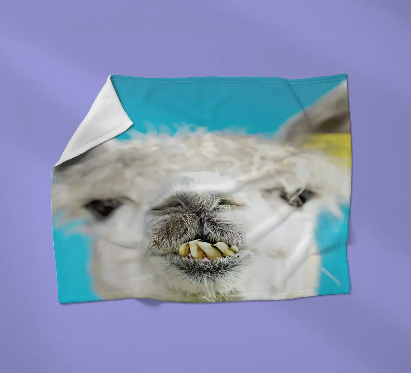 Larry fleecedeken van Charlotte Curd