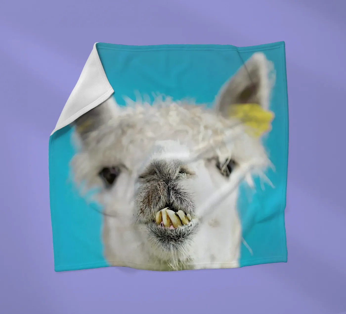 Larry fleecedeken van Charlotte Curd