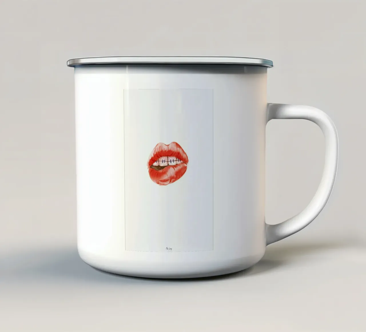 Kiss 2 tazza in smalto da Mie Frey Damgaard