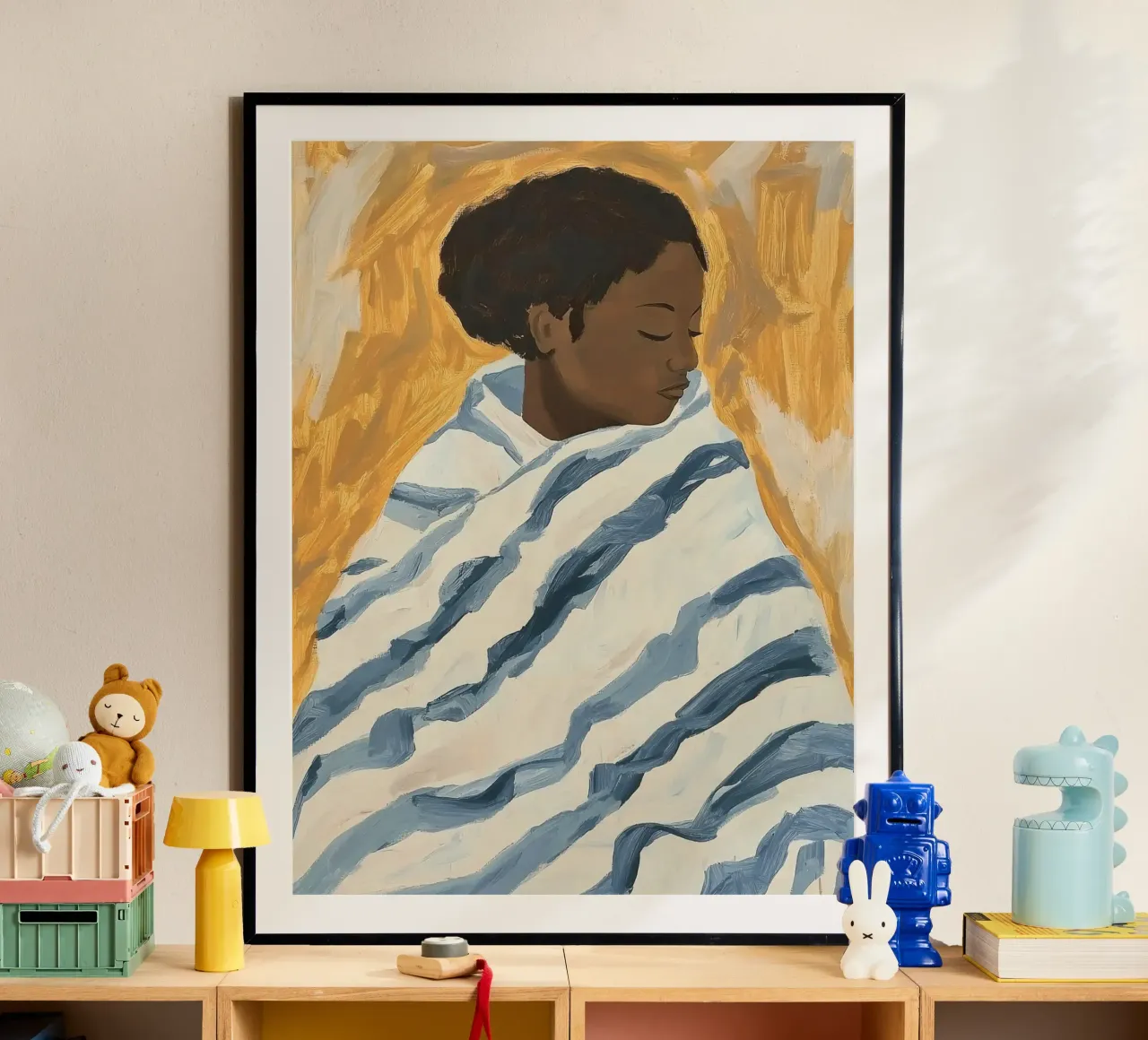 Ritratto femminile pacifico - Accogliente dipinto neutro poster con telaio in legno da Peaches Art Prints