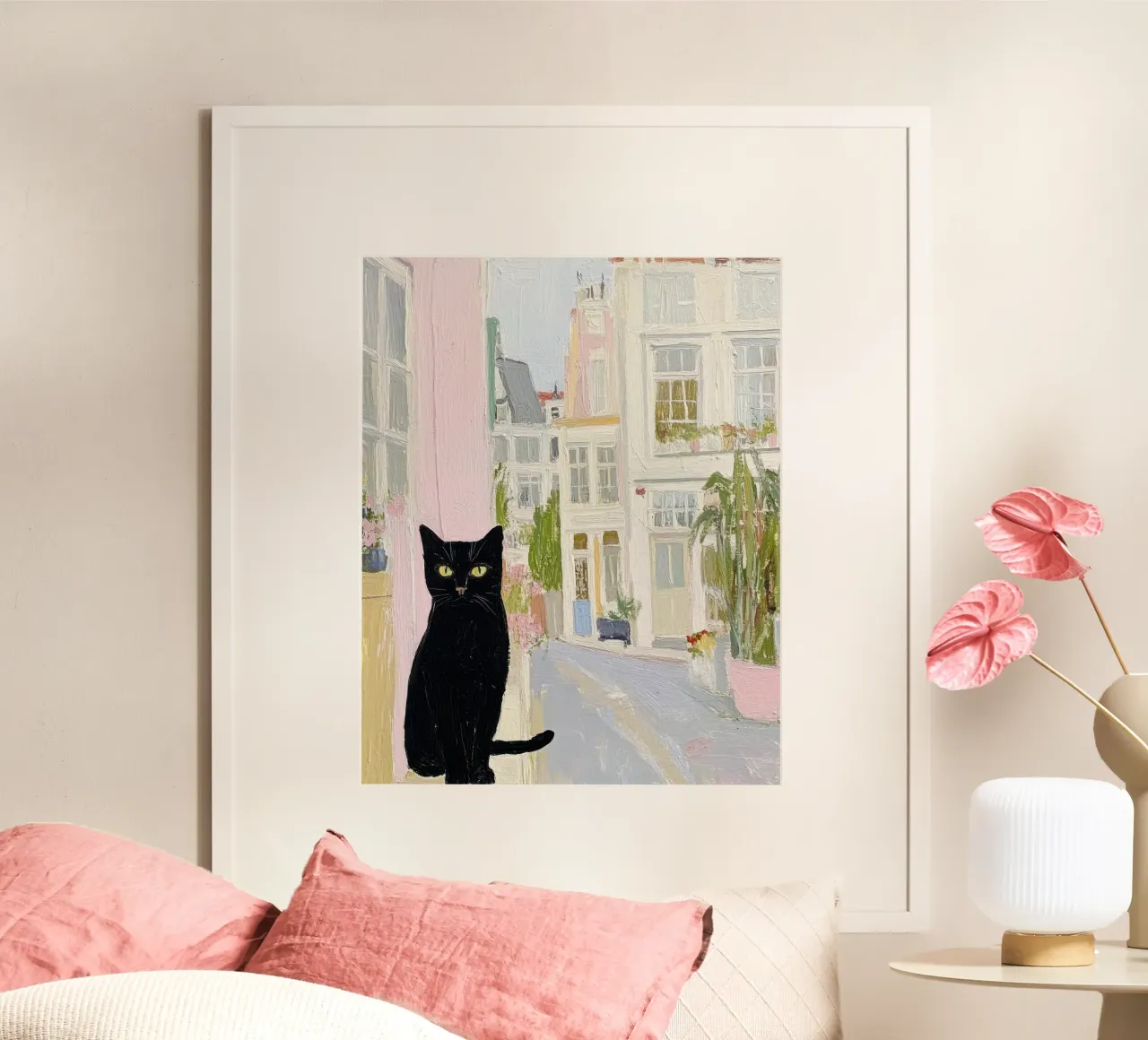 Gatto nero in strada, arte di viaggio in città poster con telaio in plastica da Peaches Art Prints