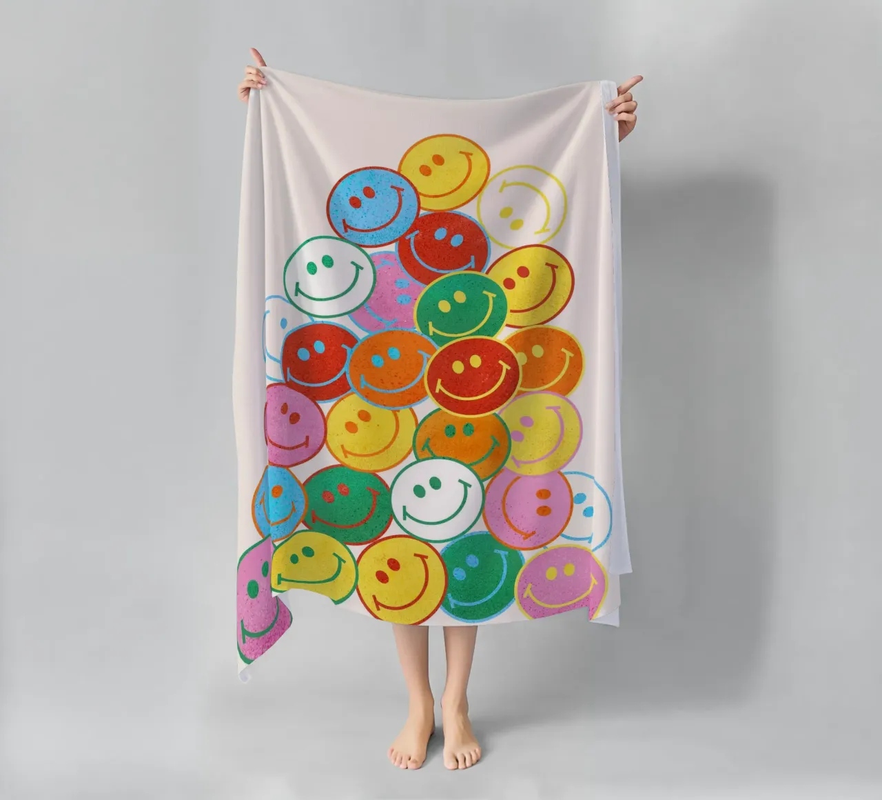 Retro Smiley Face Fun Art Print toalla de playa de showmemars
