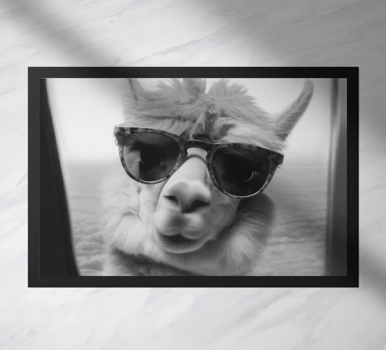 Funny Llama Square zerbino da Dagmar Pels