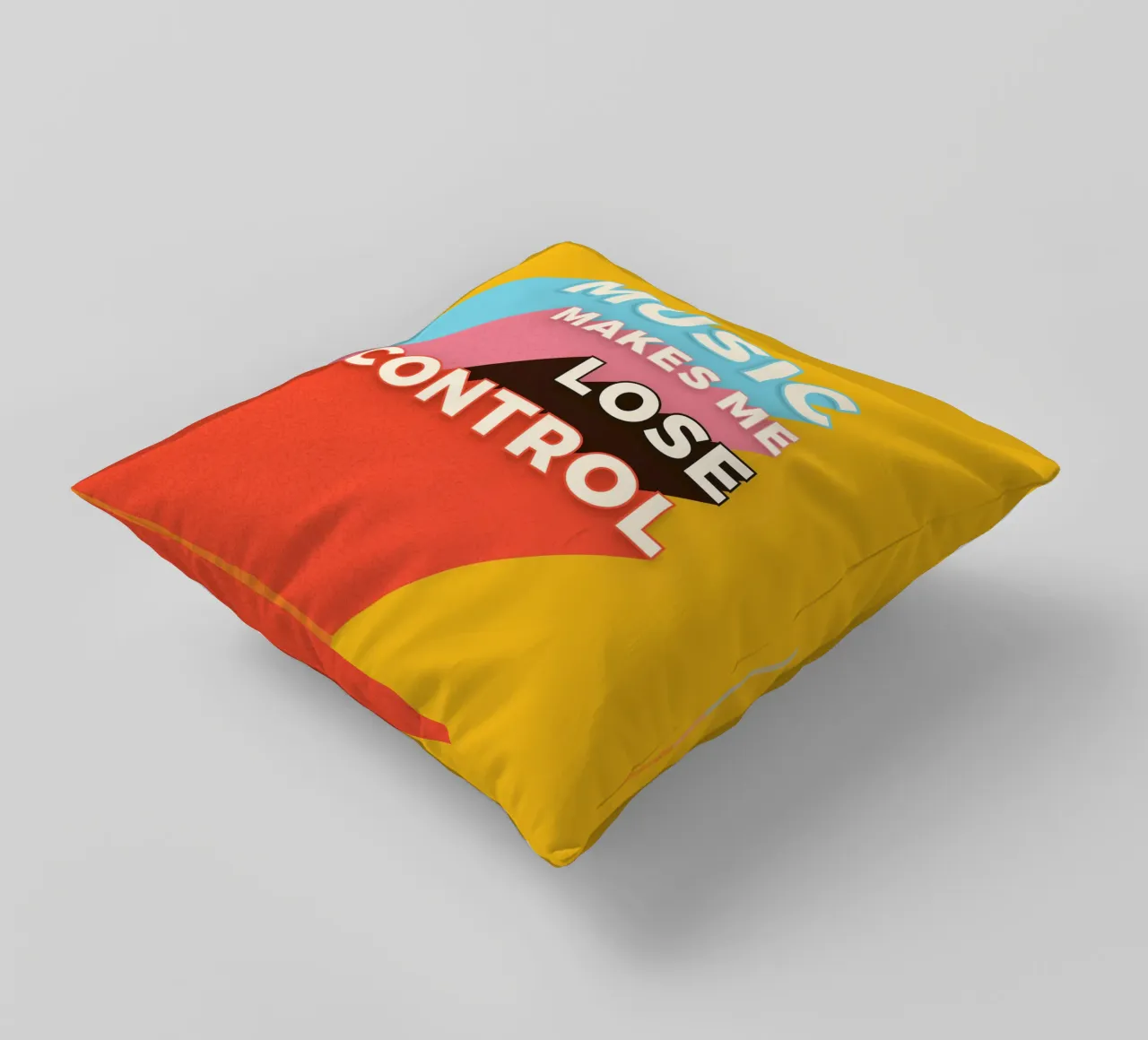 Music Makes Me Lose Control – Bold Retro Typography cuscino da showmemars