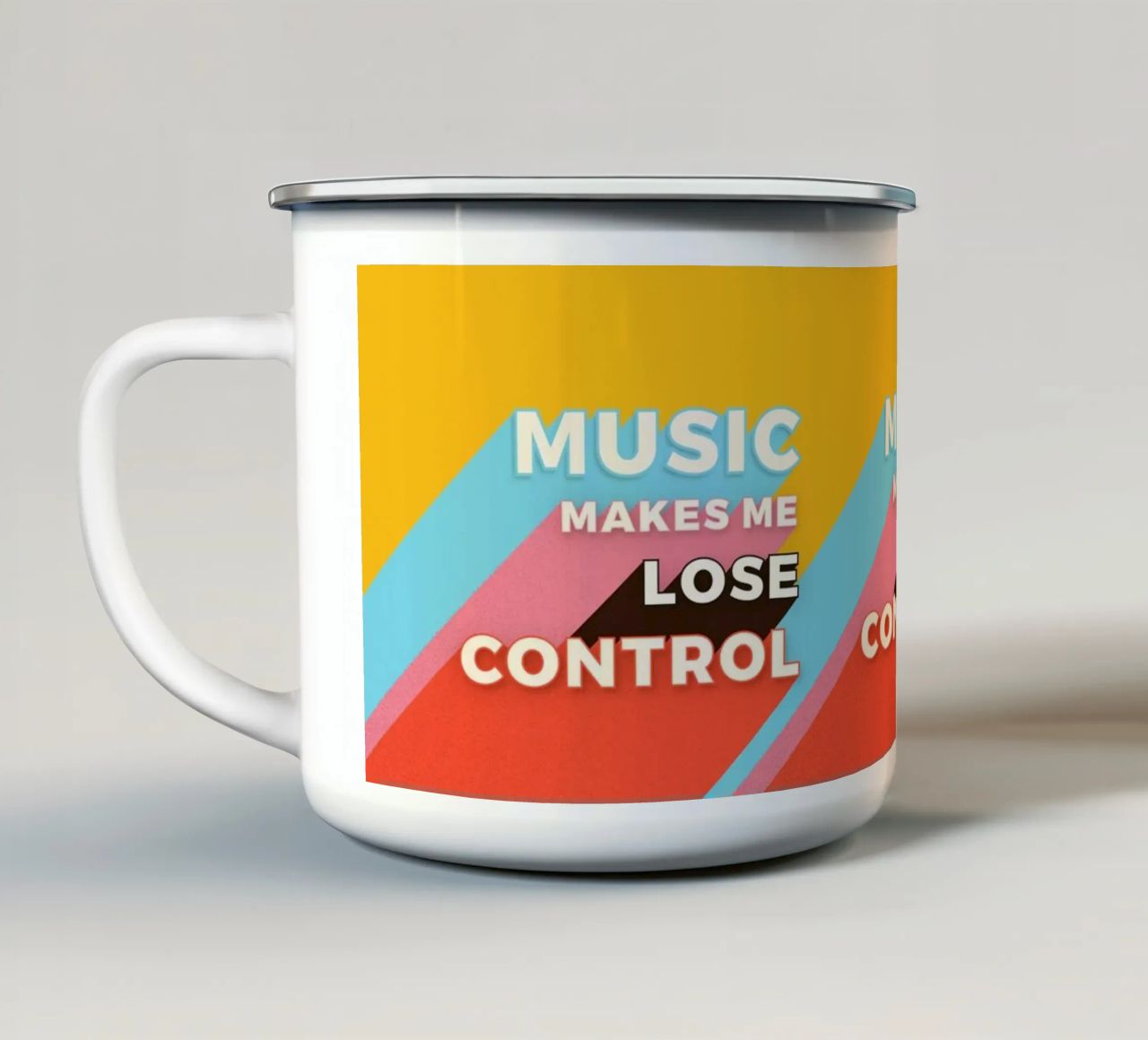 Music Makes Me Lose Control – Bold Retro Typography tazza in smalto da showmemars
