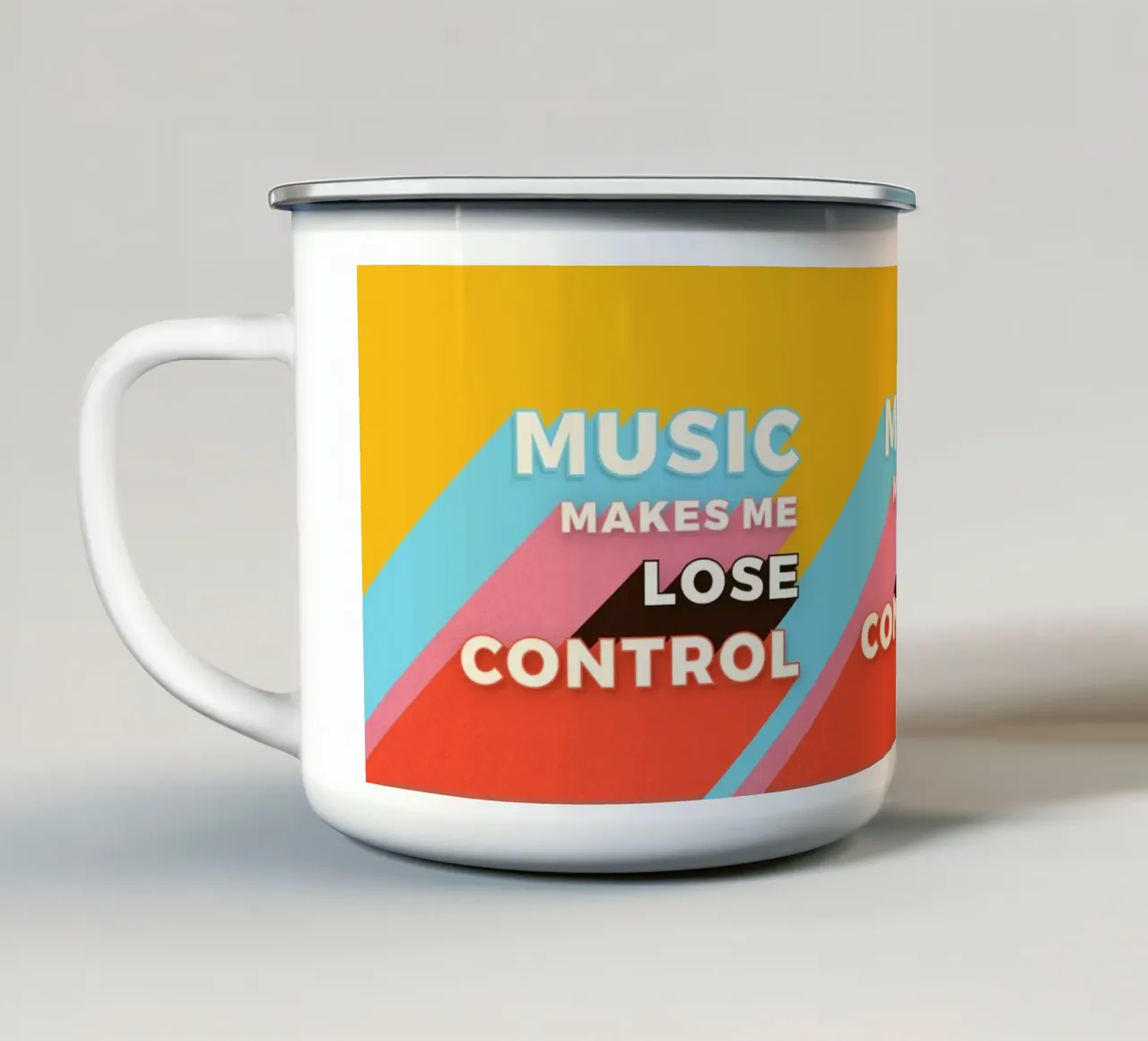 Music Makes Me Lose Control – Bold Retro Typography tazza in smalto da showmemars