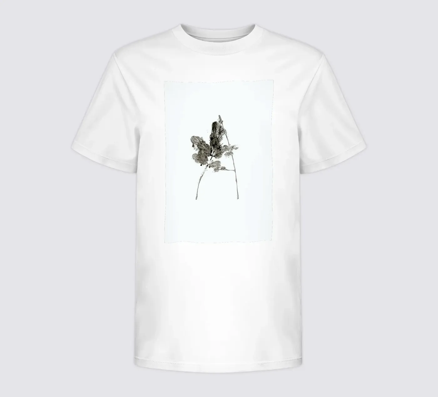 A kinder t-shirt van Marina Guiu