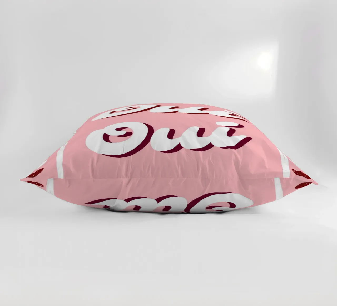 Oui Oui, detto francese, cuoricini preppy cuscino da pdigitalprints