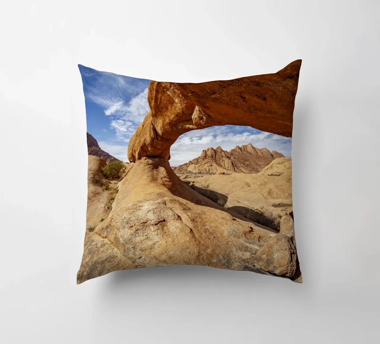 Felsboge n Spitzkoppe, Namibia cuscino da Reisefotografie - Bilder aus aller Welt