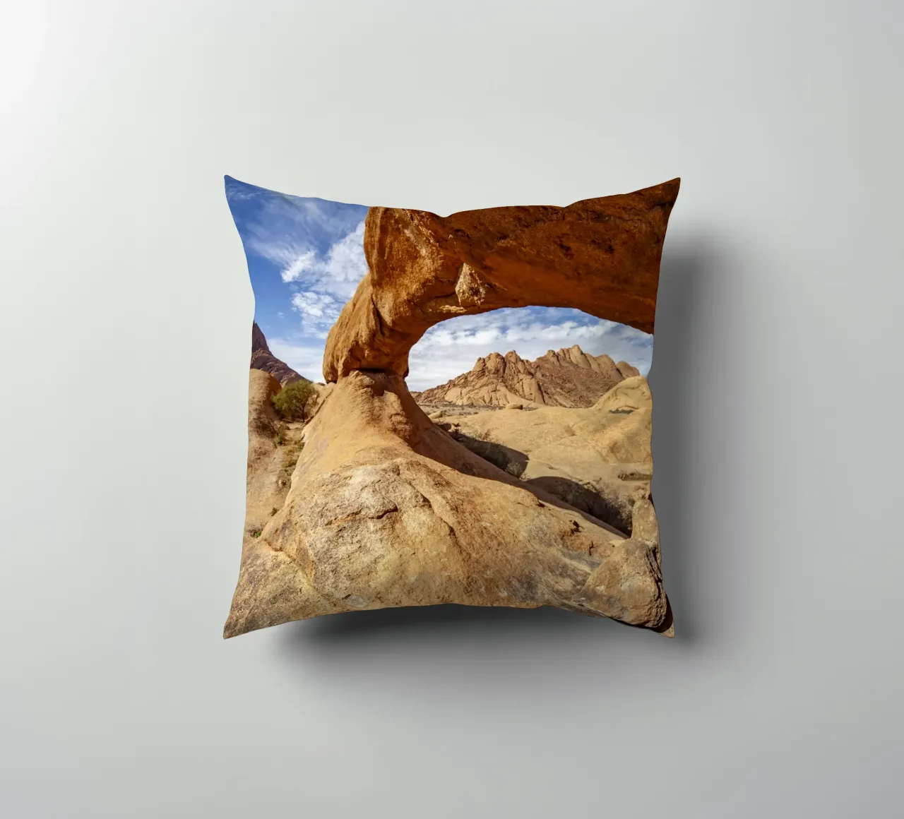 Felsboge n Spitzkoppe, Namibia cuscino da Reisefotografie - Bilder aus aller Welt