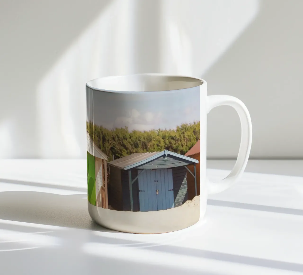 Capanne da spiaggia tazza in ceramica da Cassia Beck Photography