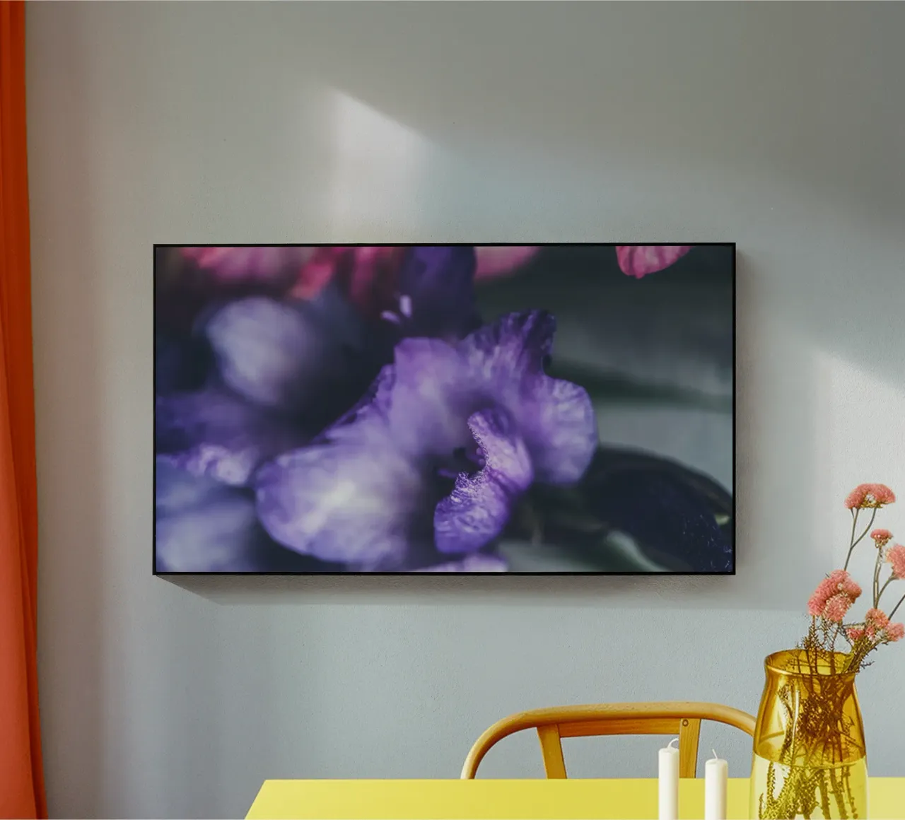 Lila Flower acryl van Flo Klein