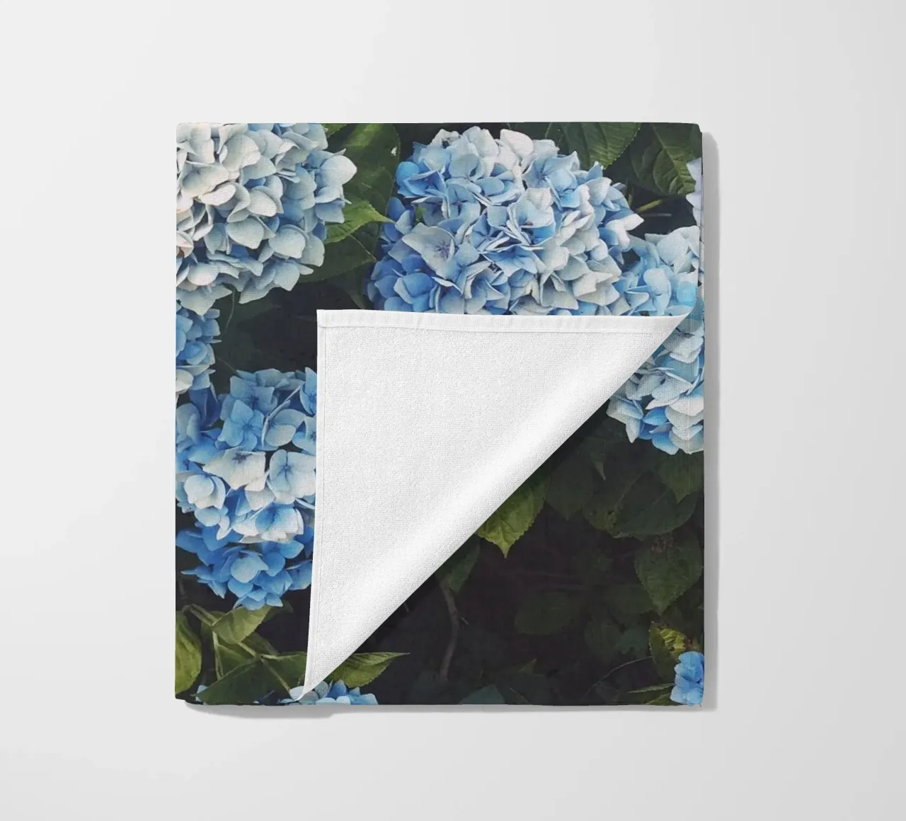 Ortensia blu telo mare da Cassia Beck Photography