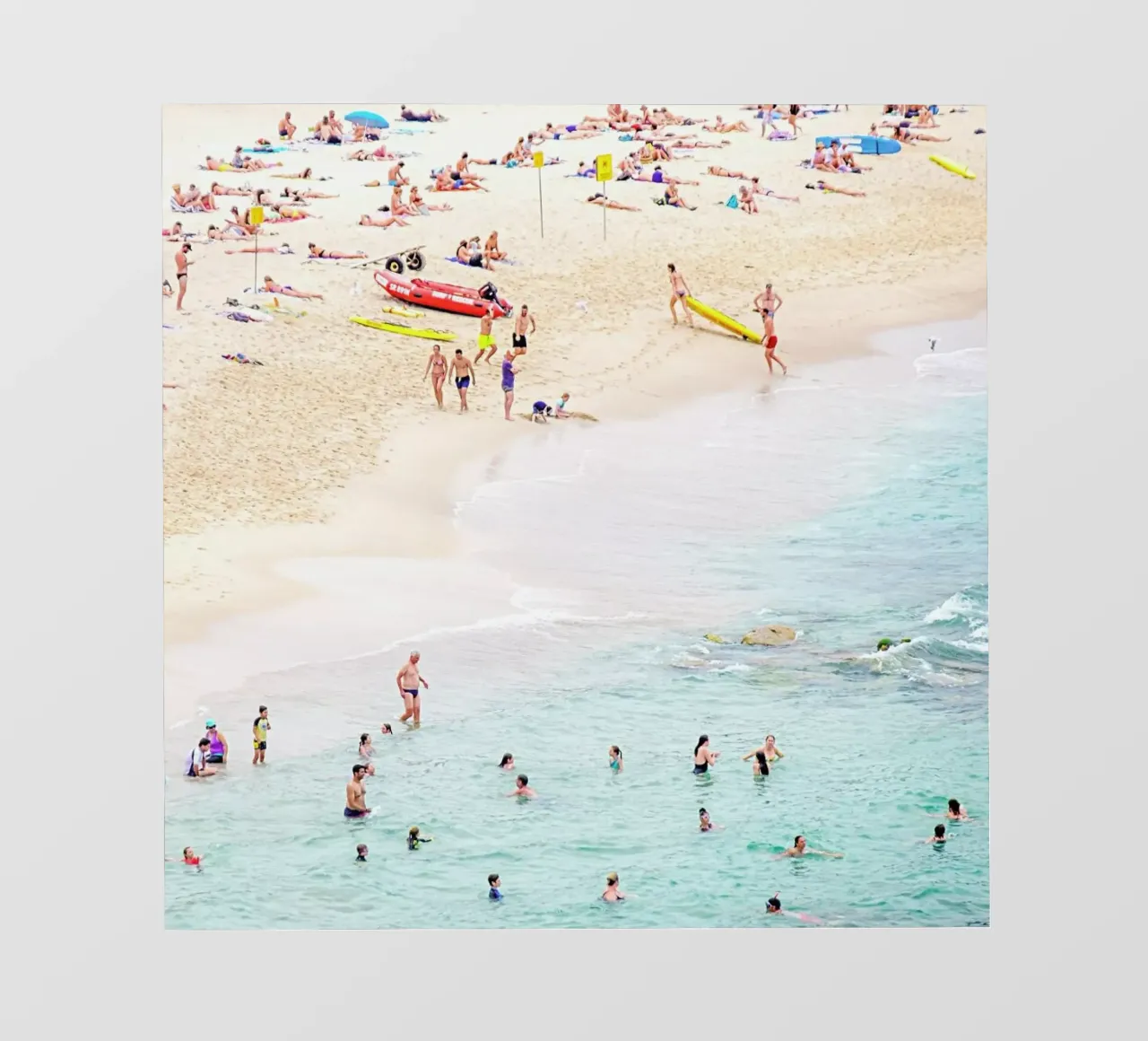 Beach pellicola backlit da Charlotte Curd