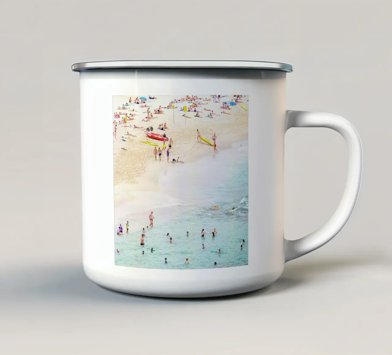 Beach tazza in smalto da Charlotte Curd