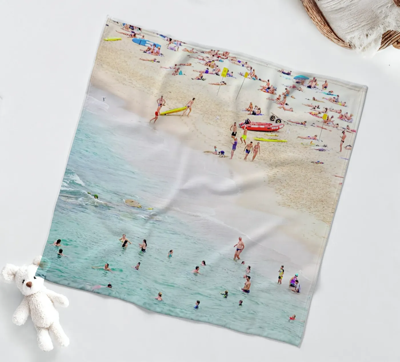 Beach coperta in pile da Charlotte Curd