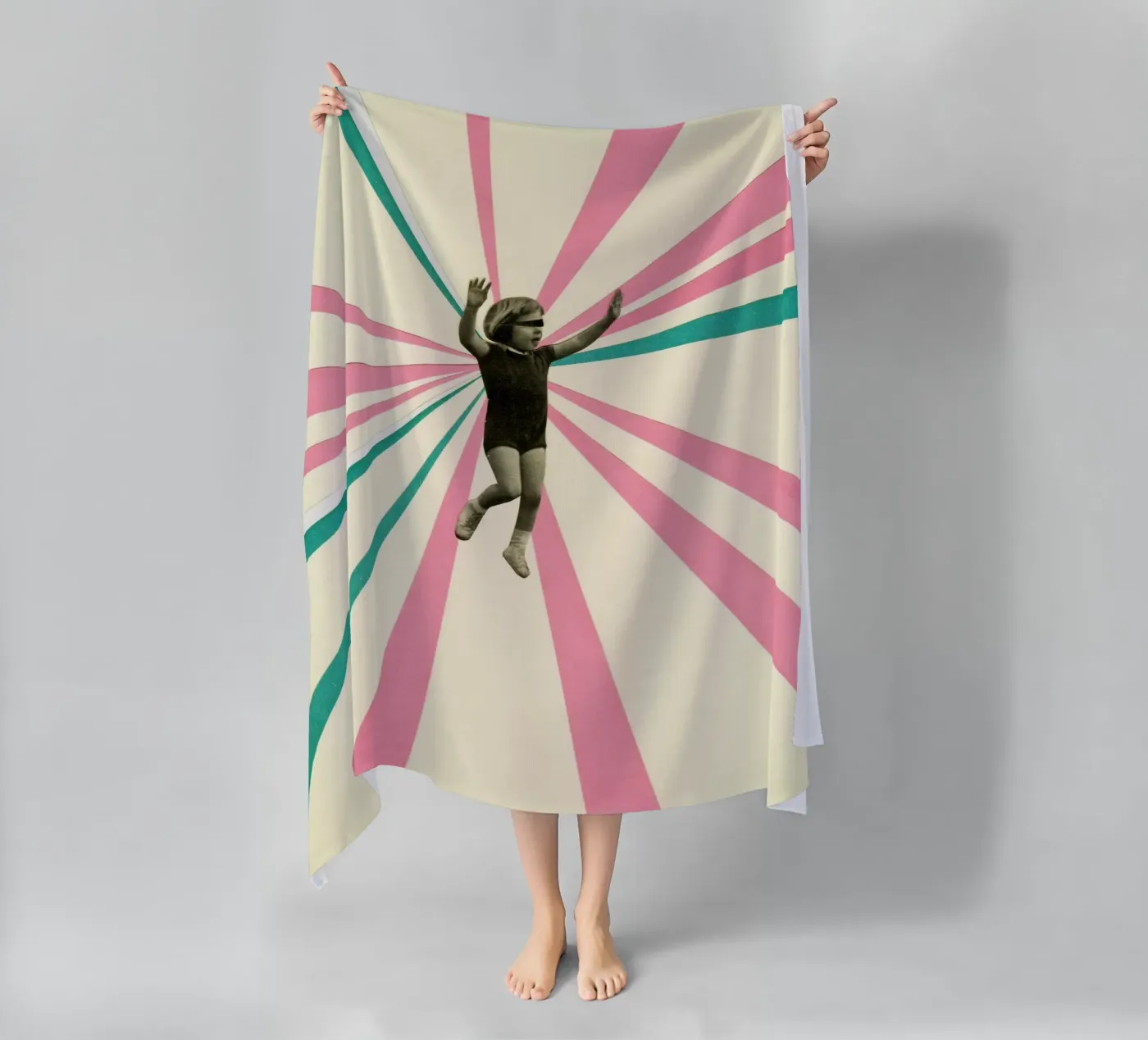 Play strandhanddoek van Cassia Beck Collage