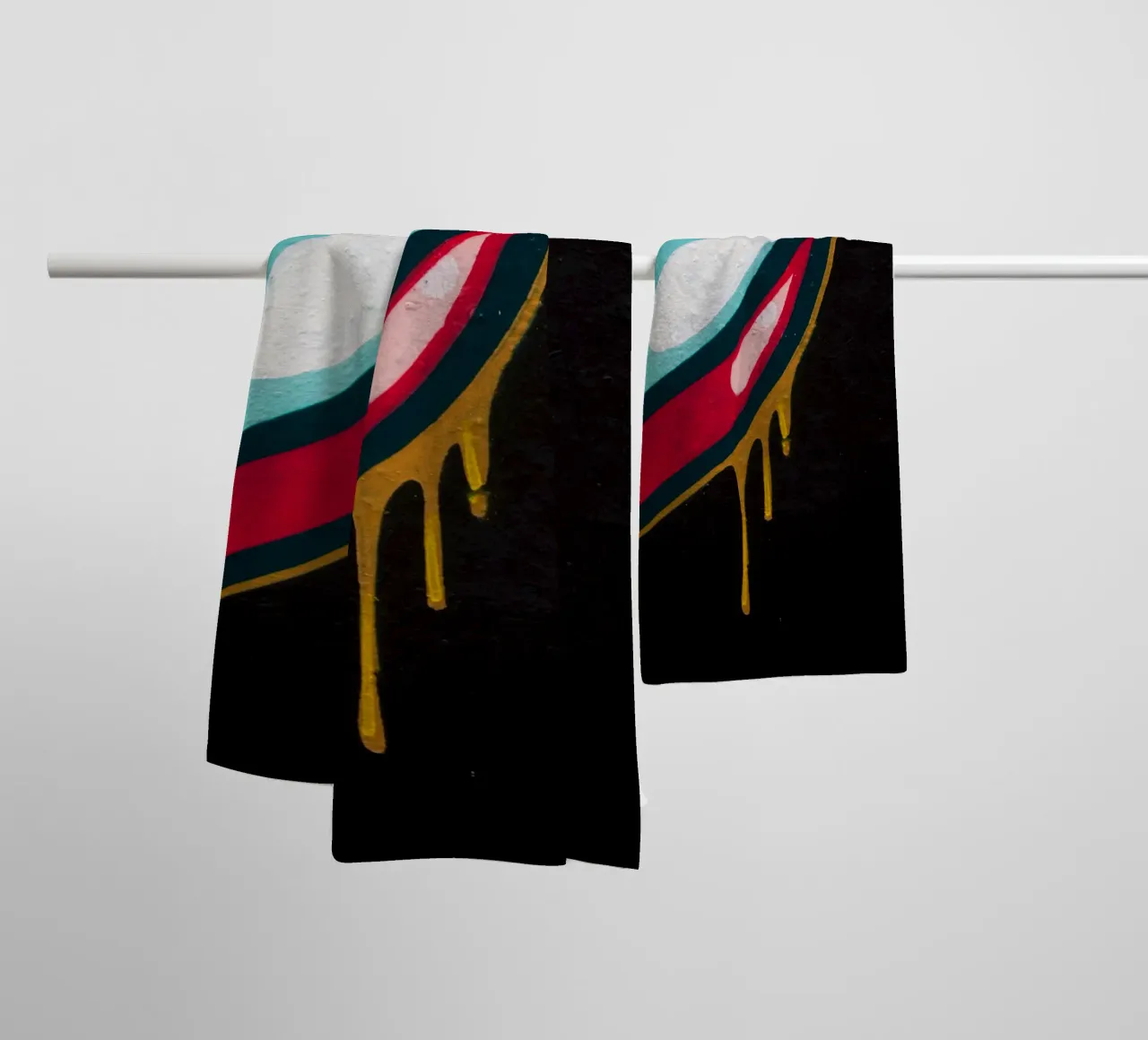 Drop Graffiti asciugamano da bagno da Flo Klein