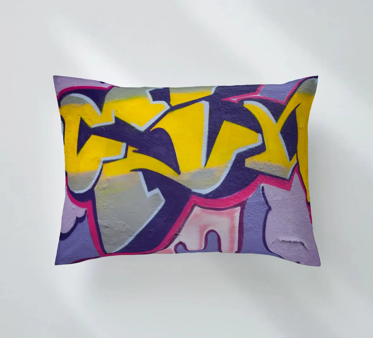 Graffiti an der Wand cuscino da Flo Klein