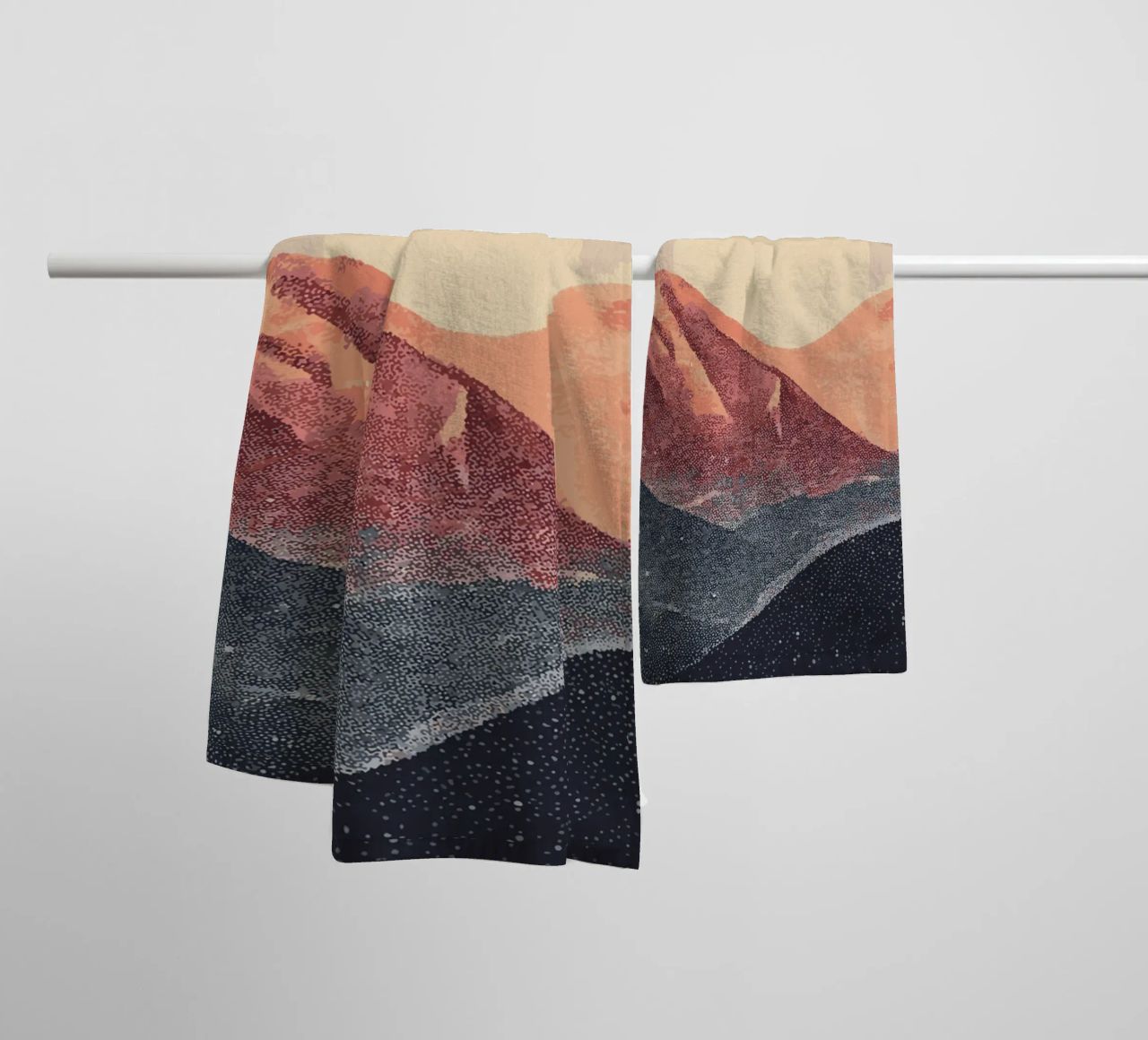 The mountains are calling asciugamano da bagno da Synthaira