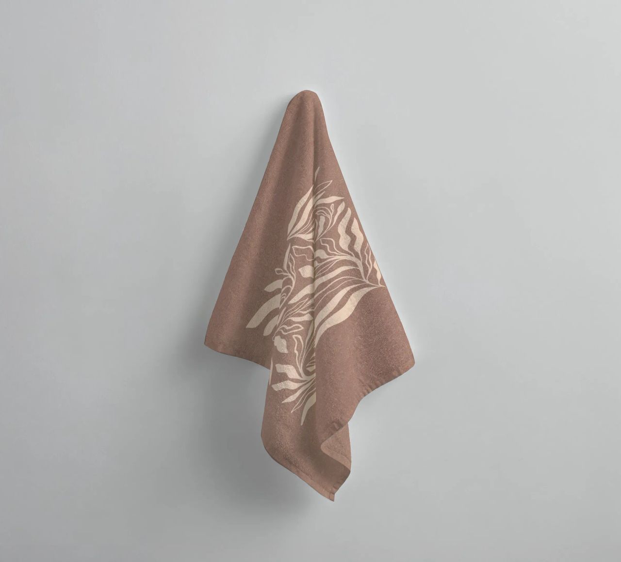 Boho Botanical - Warmes, strukturiertes Mokka-Mousse Handtuch von Dominique Vari