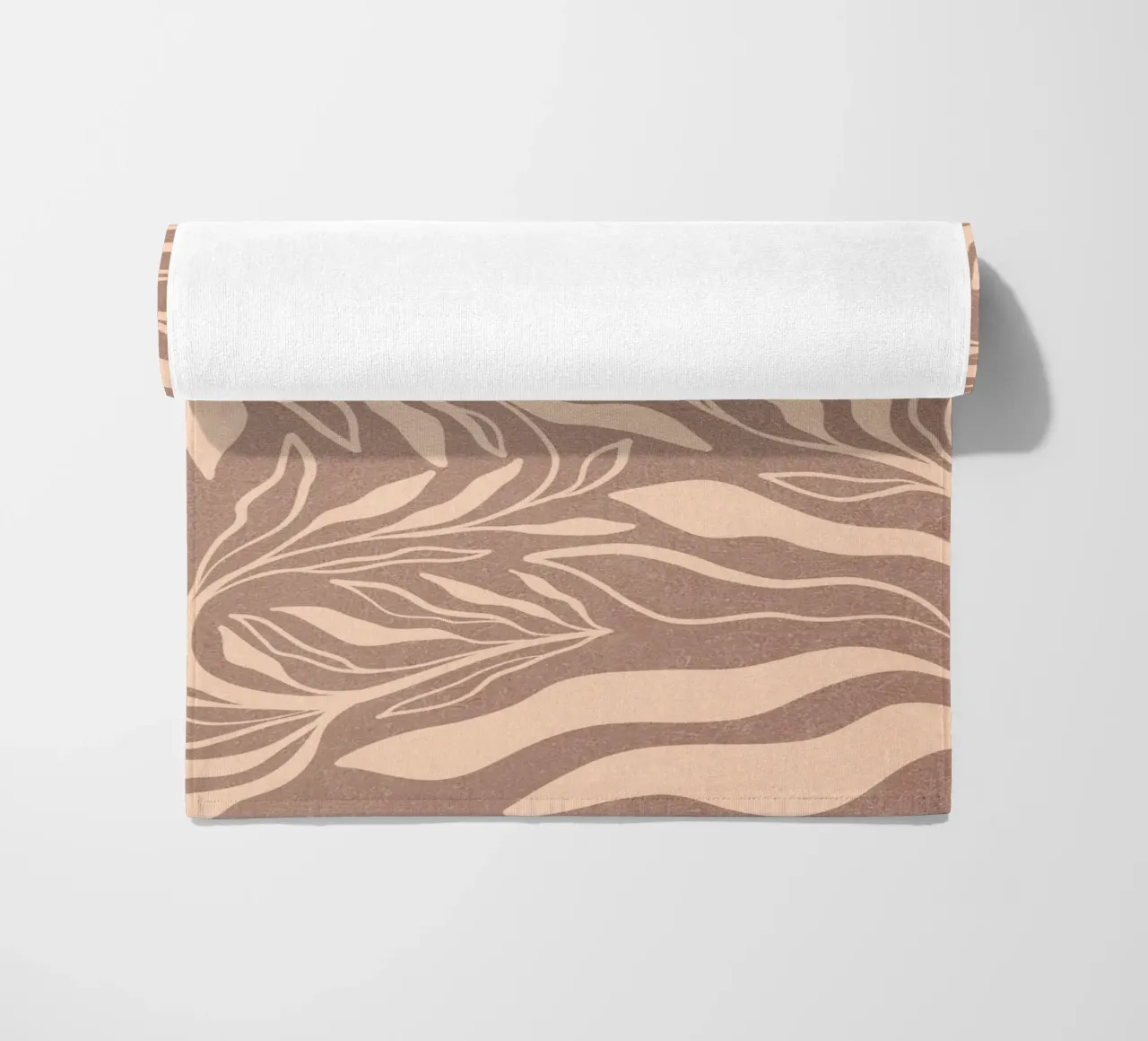 Boho Botanical - Mousse moka dalla texture calda telo mare da Dominique Vari