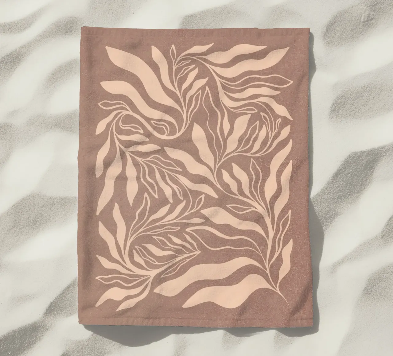 Boho Botanical - Mousse moka dalla texture calda telo mare da Dominique Vari