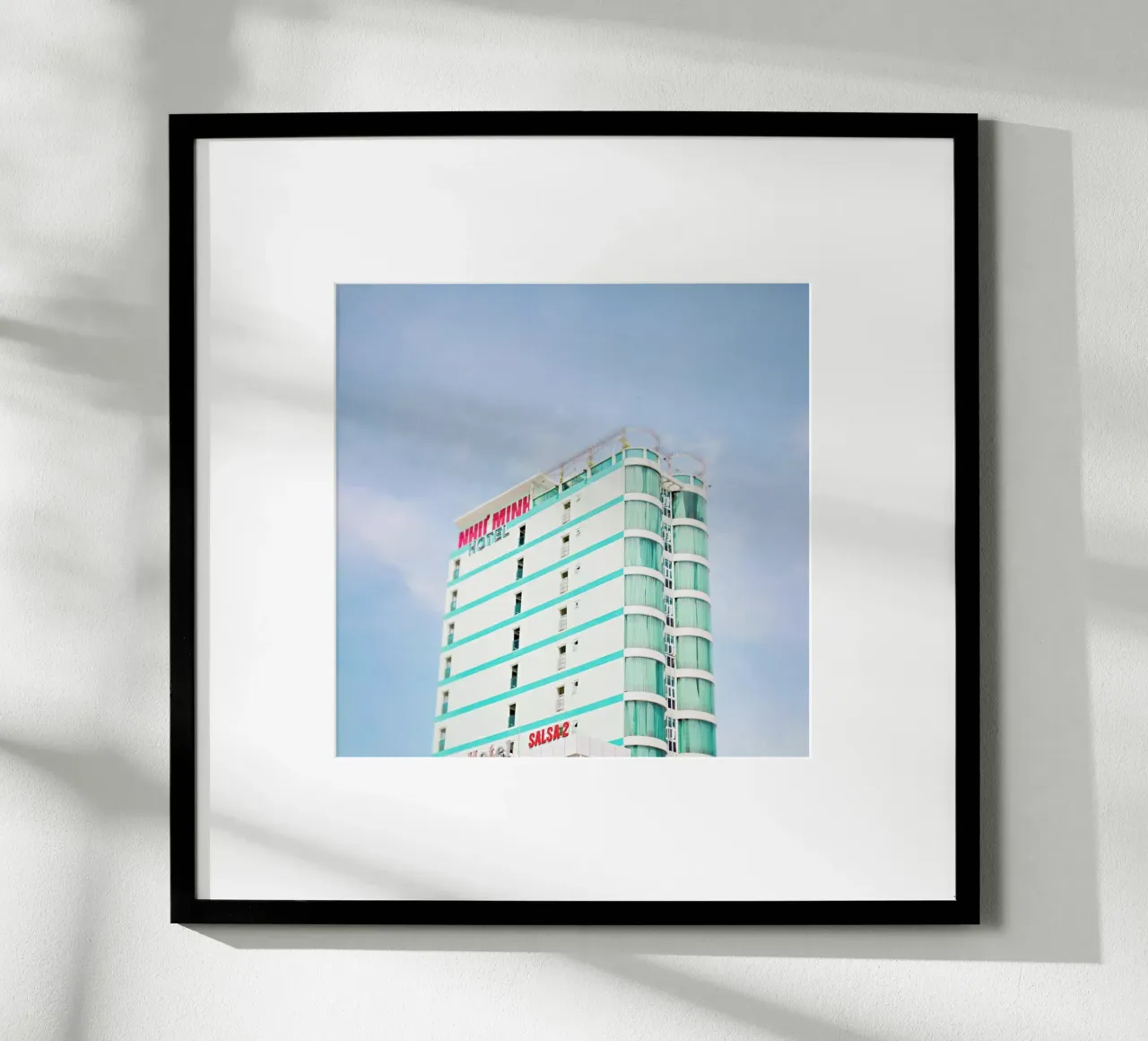 Danang poster da Charlotte Curd