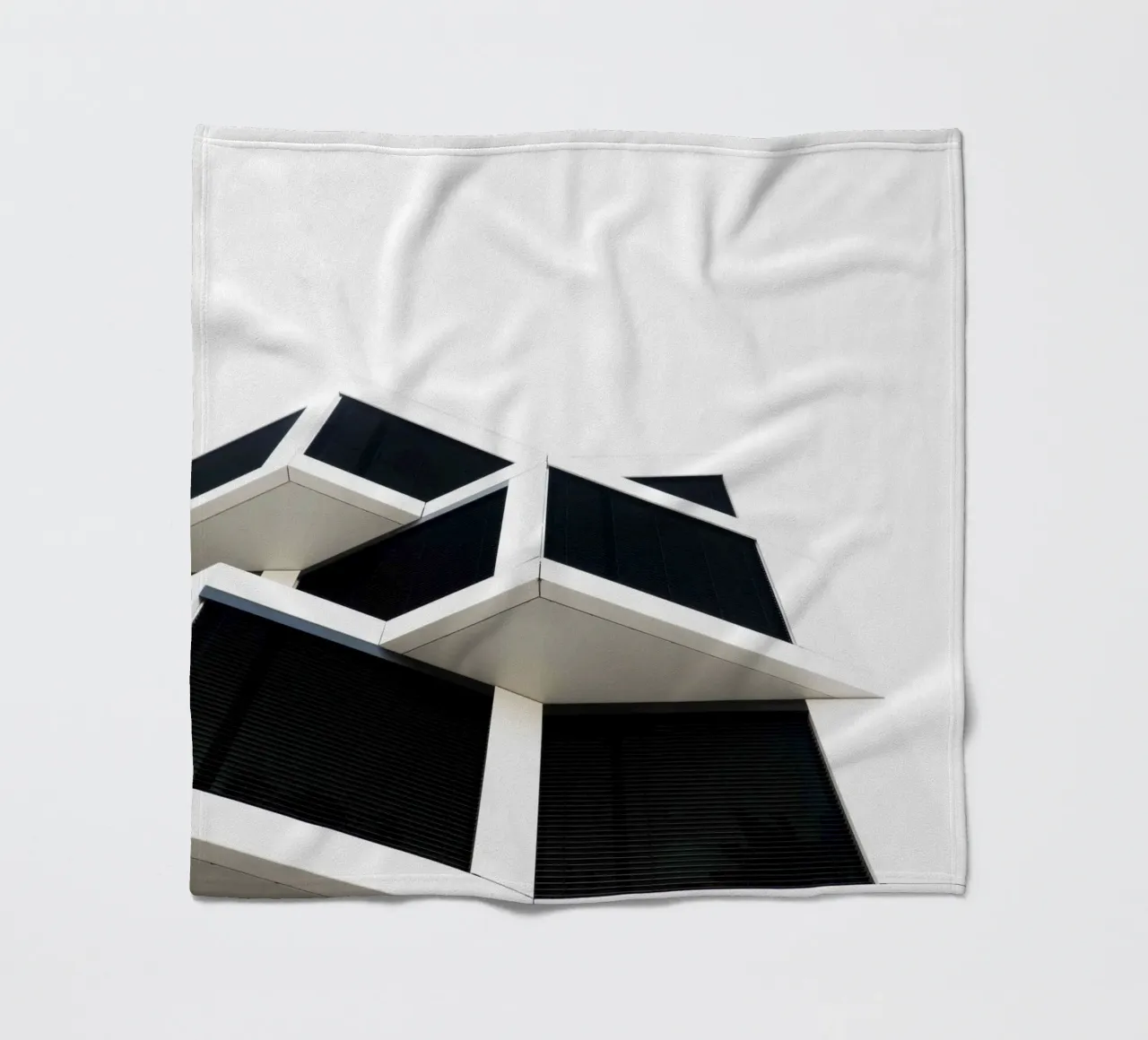 Modern Architecture coperta in pile da Flo Klein