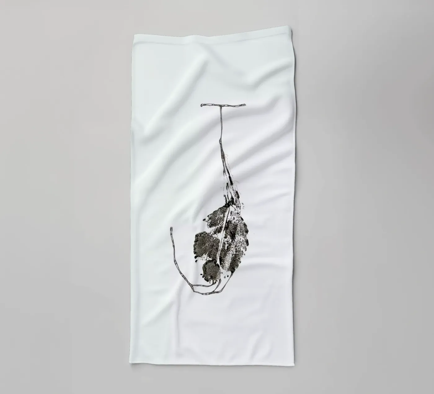 J badhanddoek van Marina Guiu