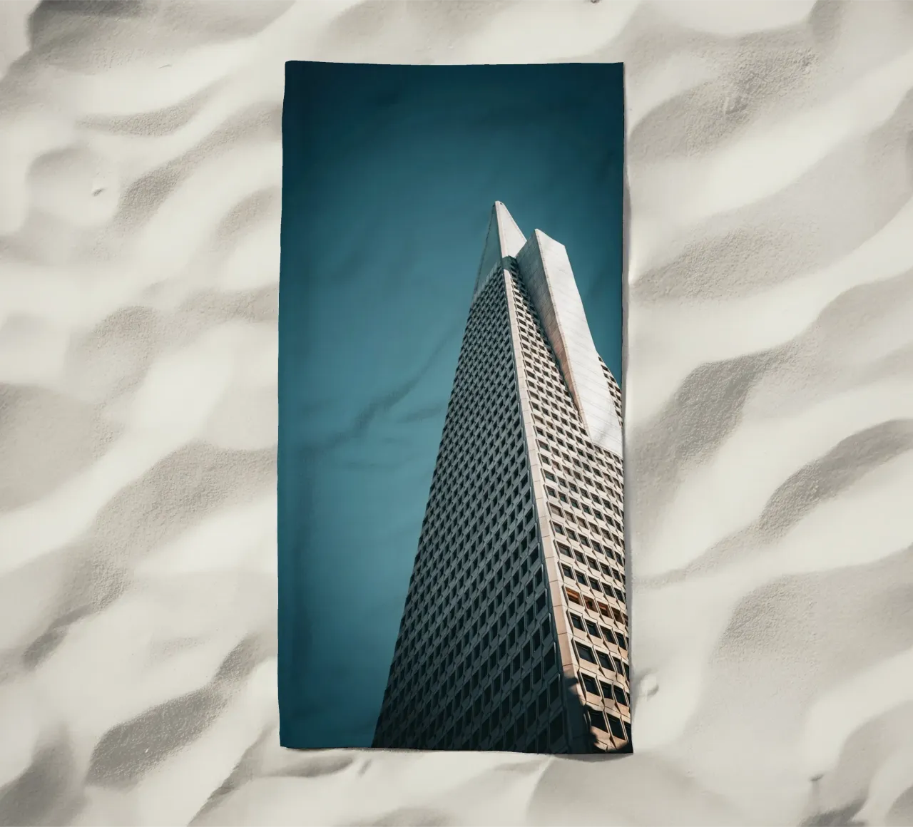 Skyscraper telo mare da Flo Klein