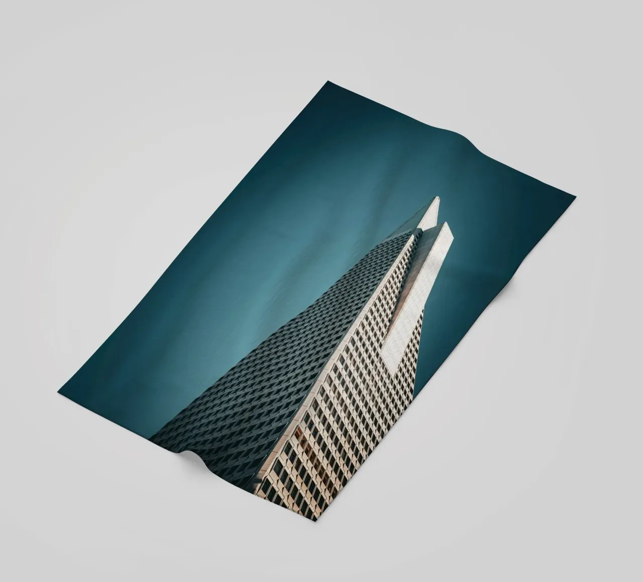 Skyscraper telo mare da Flo Klein