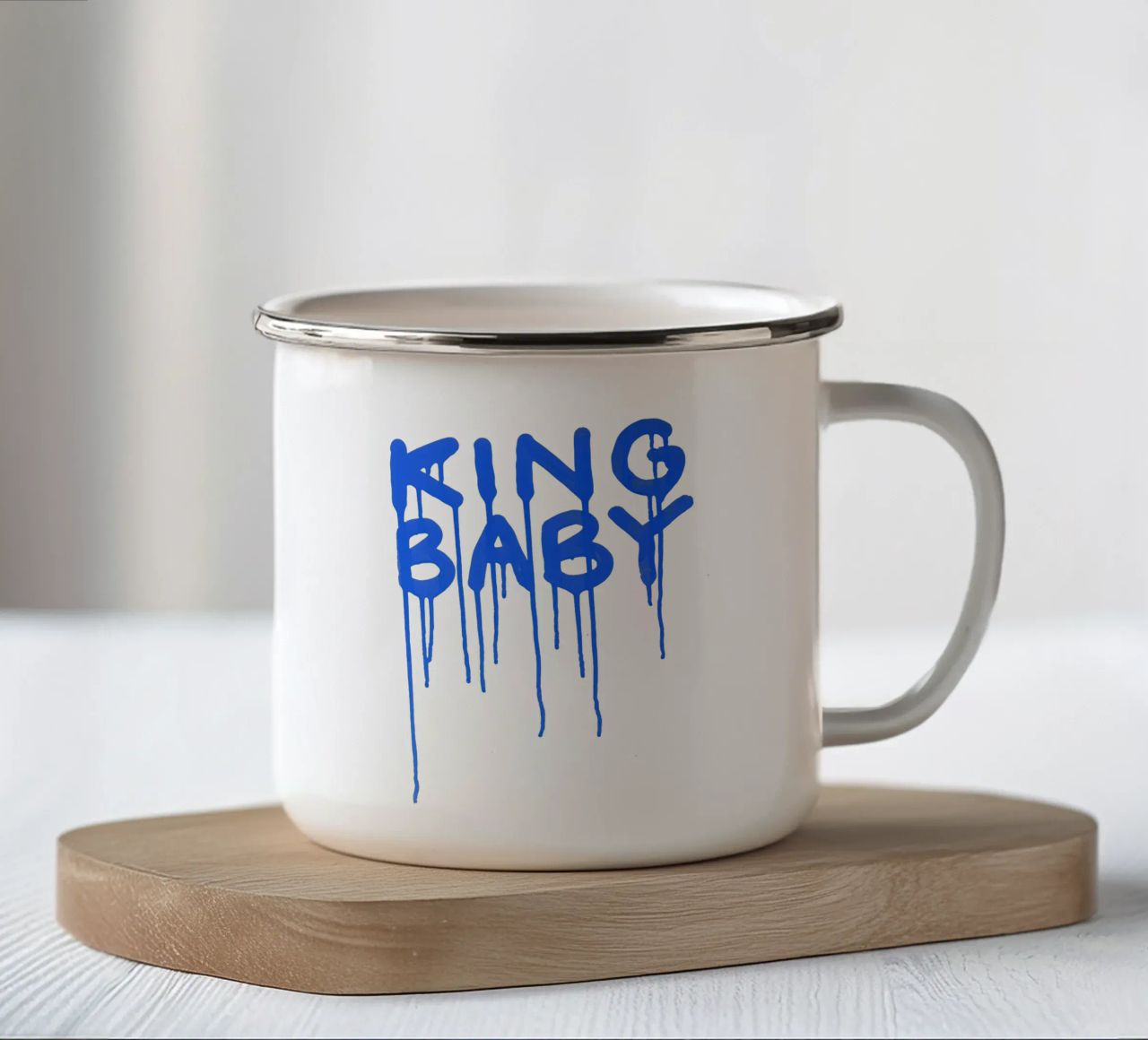 King Baby tazza in smalto da Flo Klein