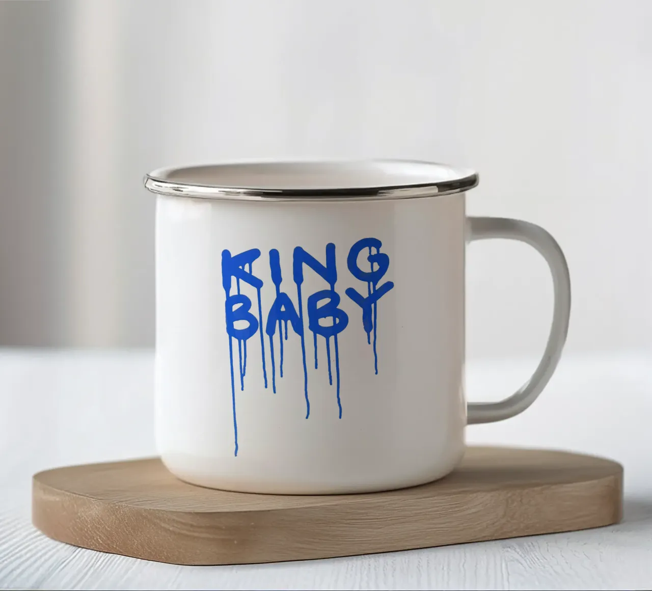 King Baby tazza in smalto da Flo Klein