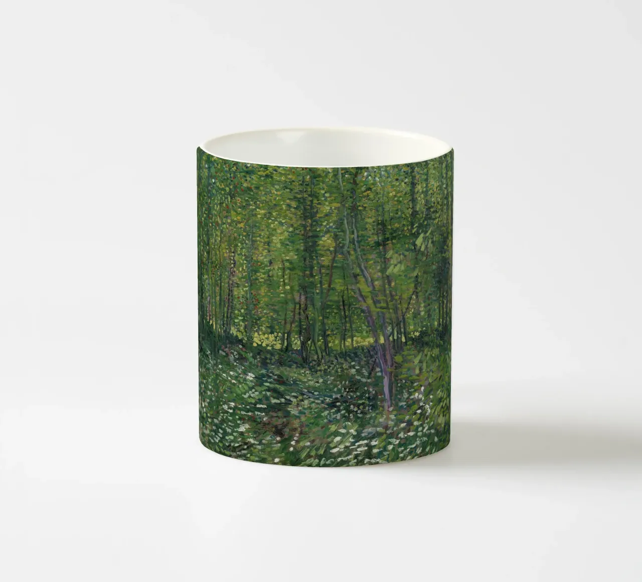 Van Gogh - Alberi e sottobosco, 1887 tazza in ceramica da Timeless Artworks