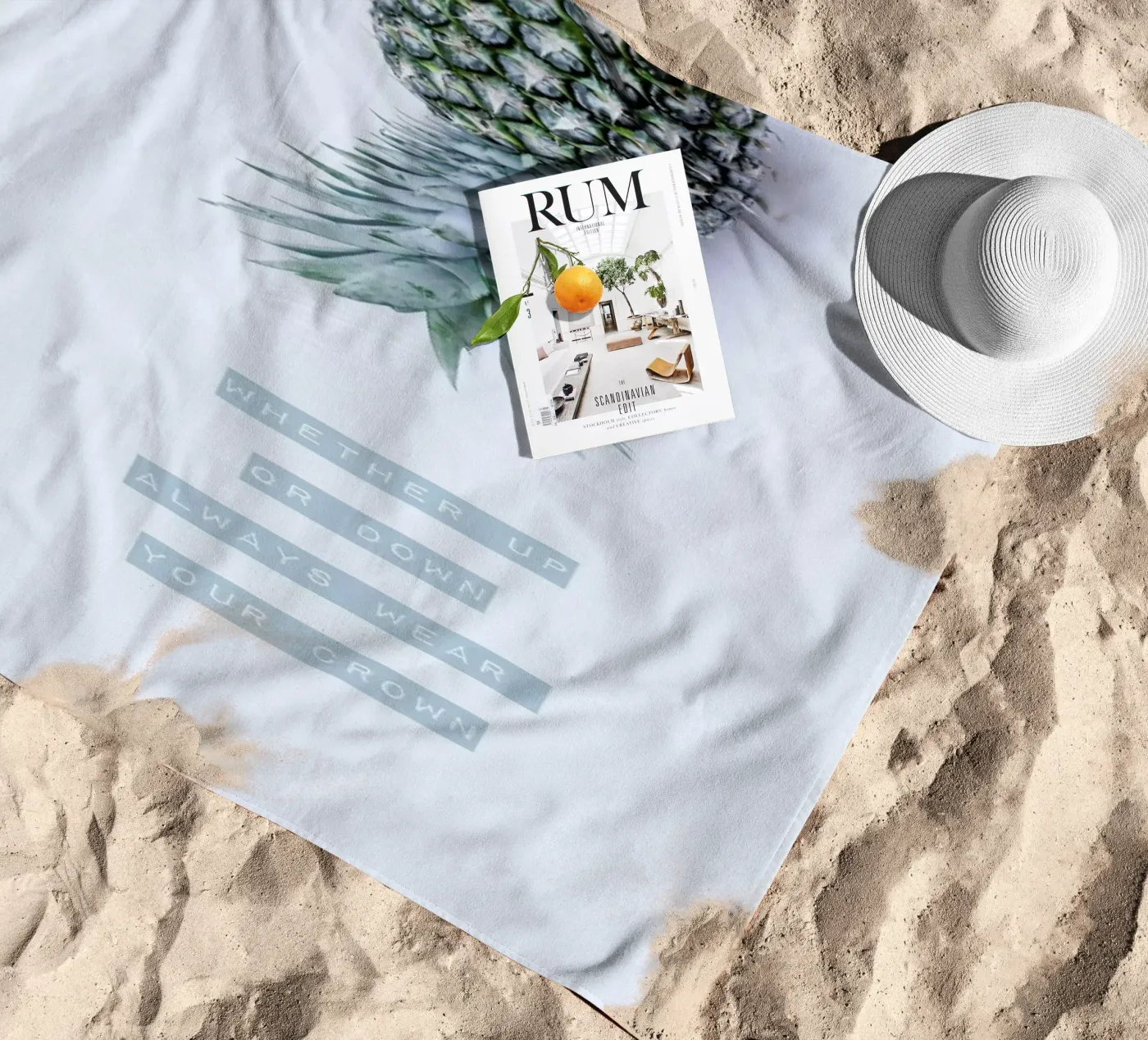 Pineapple Crown telo mare da Ingrid Beddoes