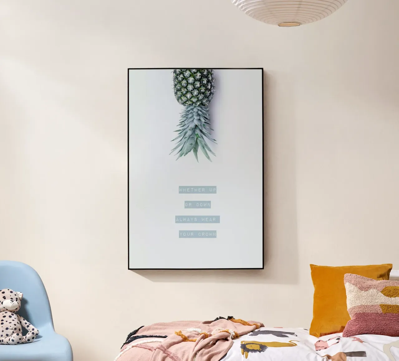 Pineapple Crown plexiglass da Ingrid Beddoes