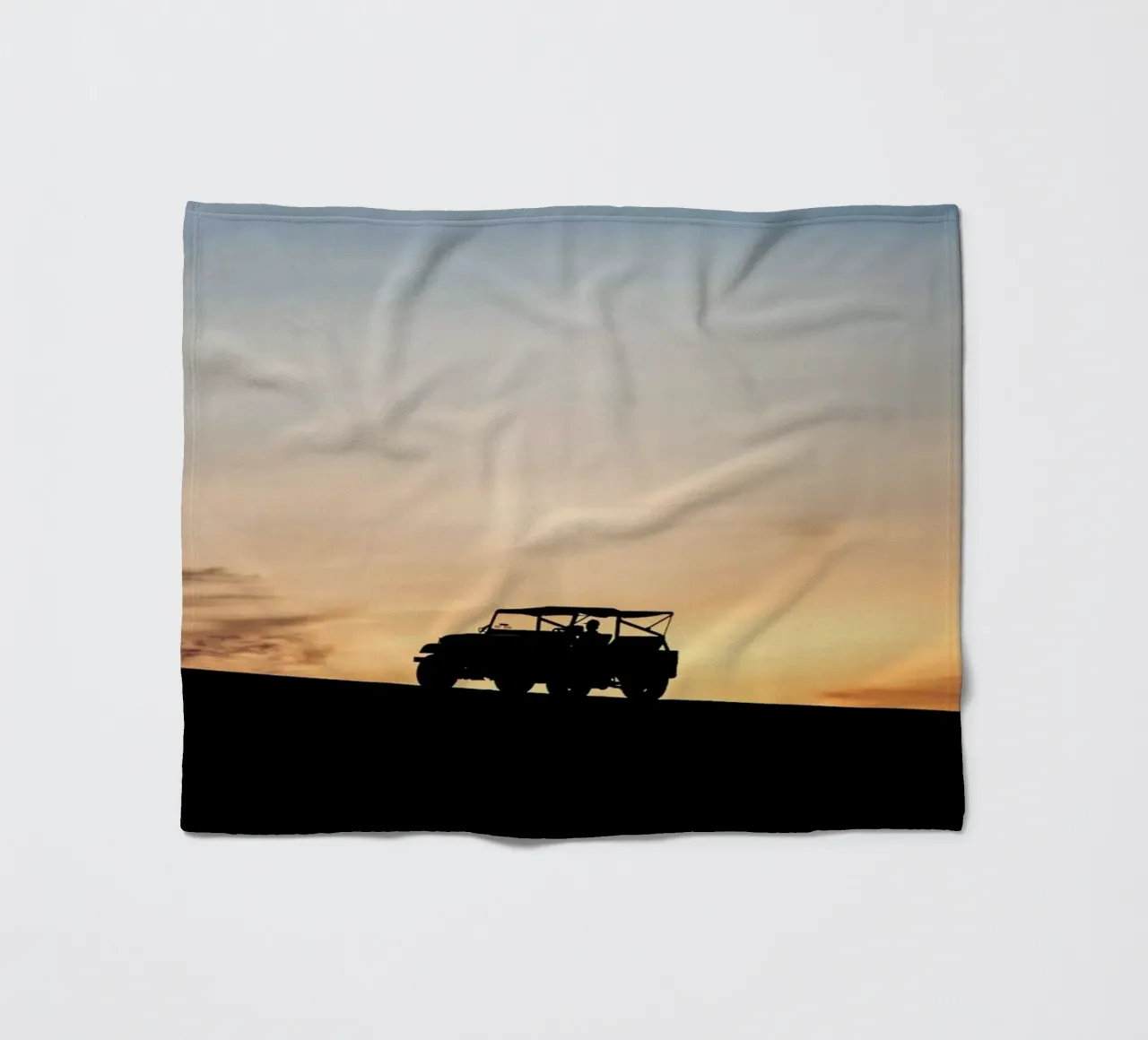 Sunset Sillhouettes coperta in pile da Charlotte Curd