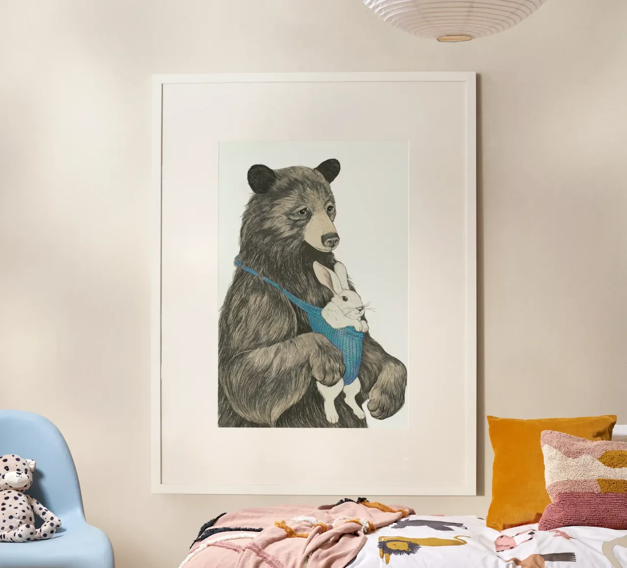 Bear Au Pair poster con telaio in plastica da Laura Graves