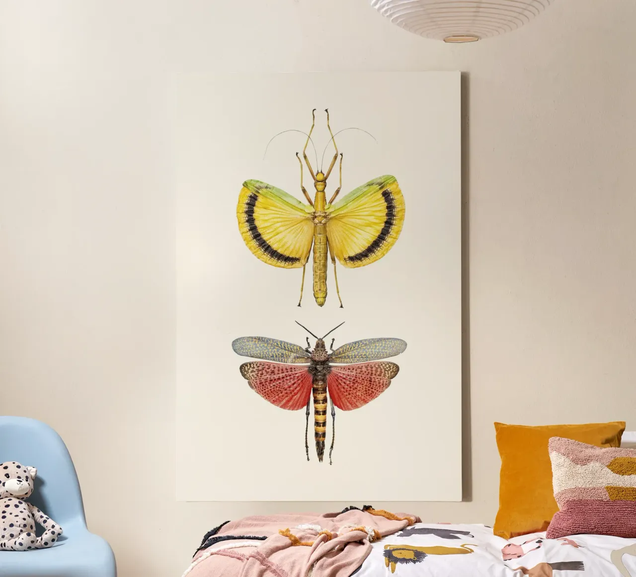 Compagni vivaci: Grilli gialli e rossi tela con Cornice a cassetta da Curious Collections by Marielle Leenders
