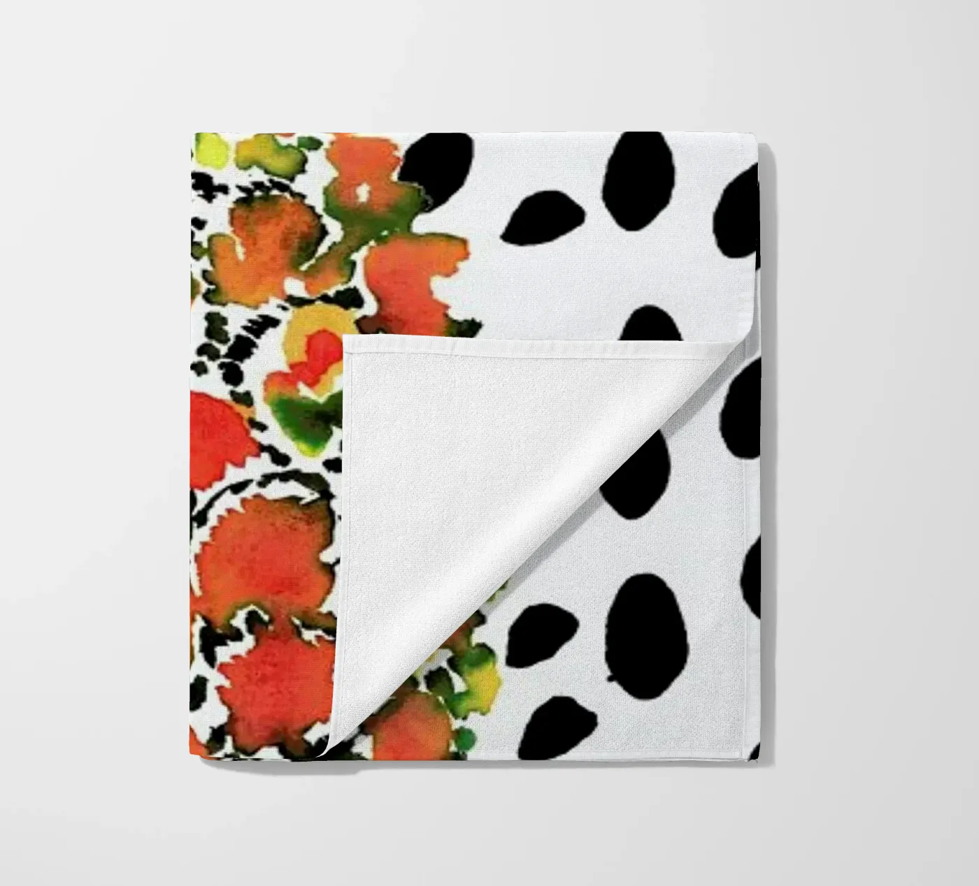 Pineapple beach towel by Amy Sia