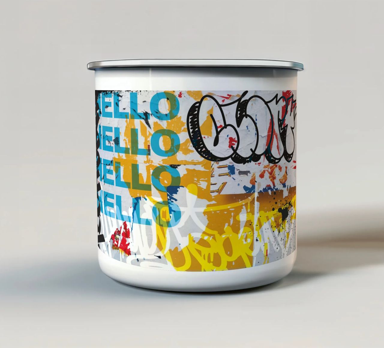 Hello Graffiti tazza in smalto da Flo Klein