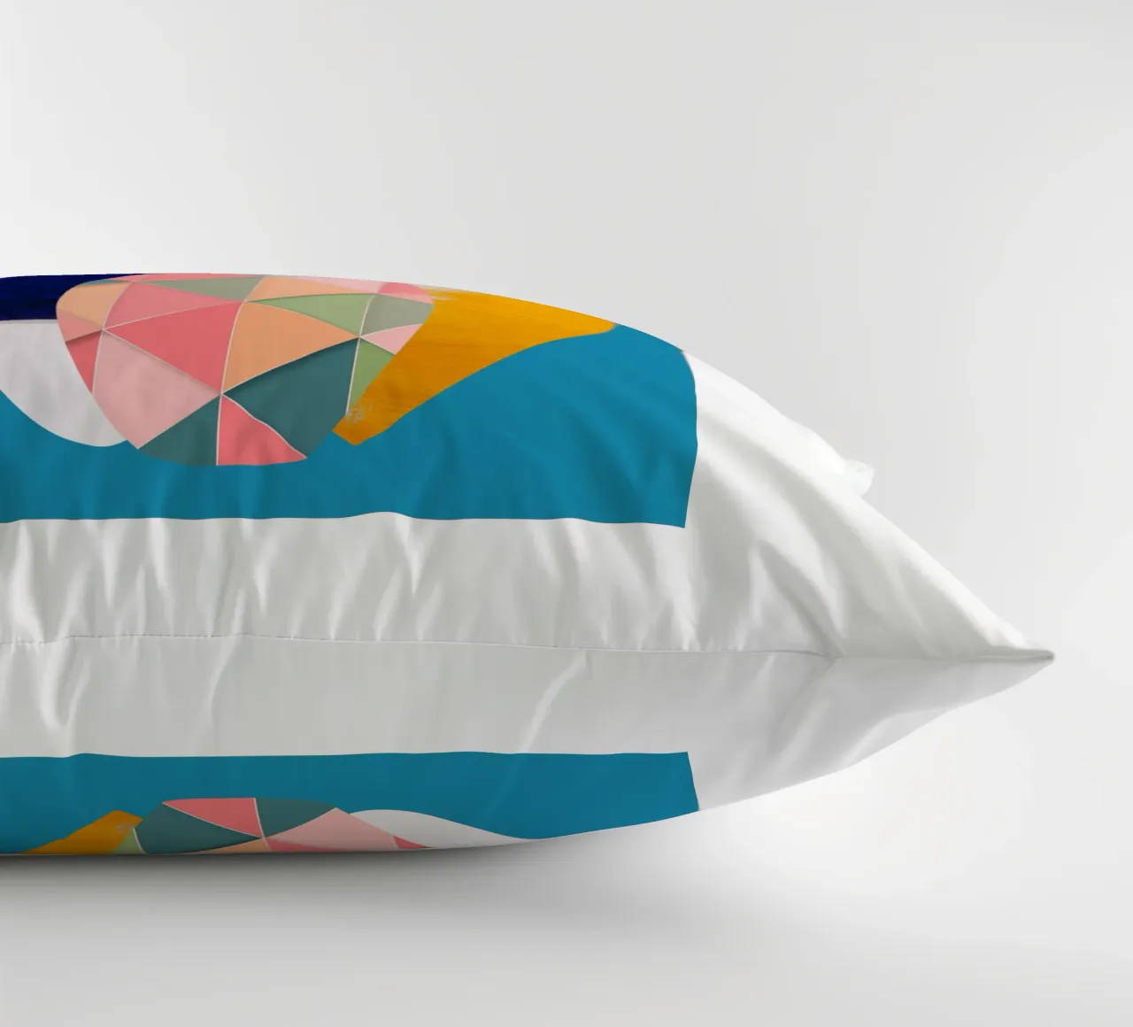 Surf Love No. 2 cuscino da LIMITED EDITION LETTERS