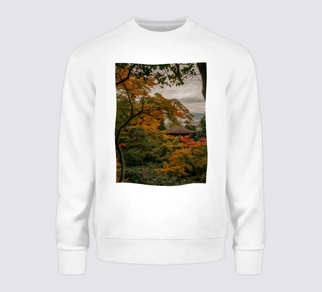 Tempio d'autunno a Kyoto, Giappone felpa da Marcel Bisig